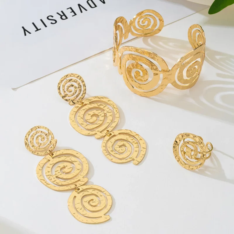 Overdreven Creatieve Metalen Spiraal Zonnebloem Open Ring Armband Set Voor Vrouwen Meisjes Party Gift Mode-sieraden AS021 - Image 2