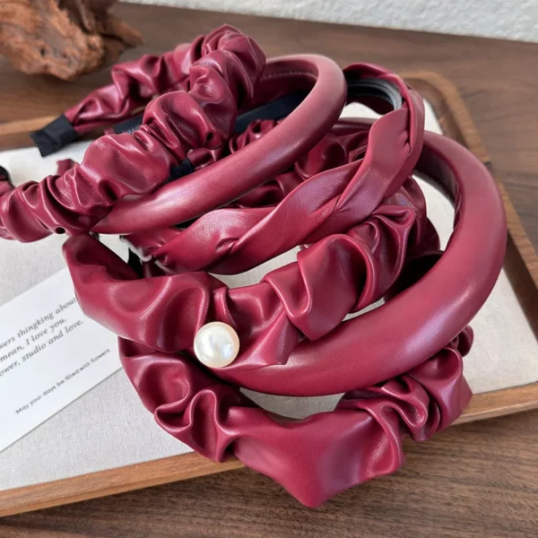 Nieuwe Retro Rood Leer Brede Spons Hoofdband Parel Haarband Voor Vrouw Mode Temperament Haar Hoepel Vrouwelijke Partij Haar Accessoires