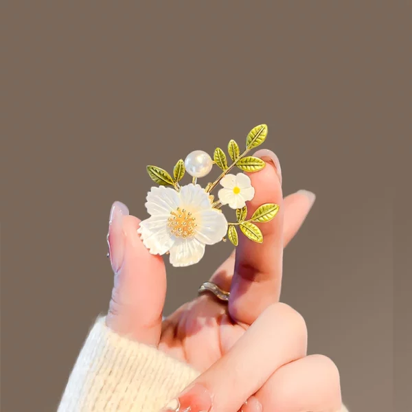 Mode Daisy Sakura Bloem Broches Voor Vrouwen Legering Parel Groene Bladeren Romantische Perzik-Bloesem Feest Kantoor Broche Pin Geschenken