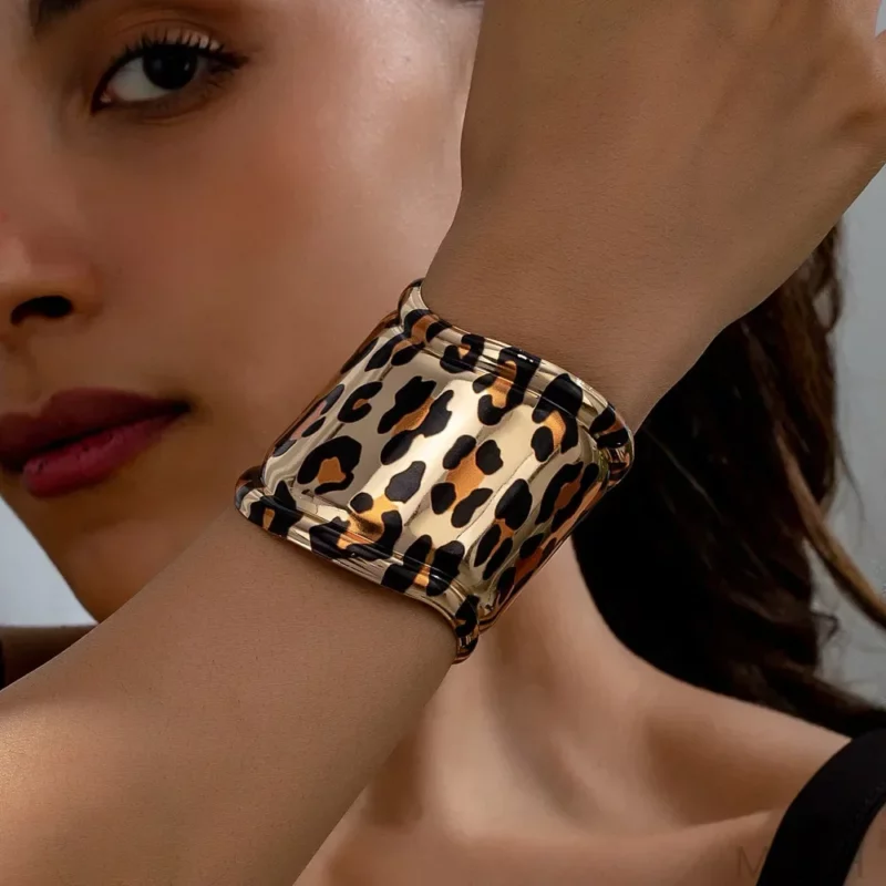 Luipaardprint Manchet Bangles Armband voor Vrouwen Grote Brede Vintage Eenvoudige Boheemse Mode Meisje Stijl Sieraden Cadeau - Image 2