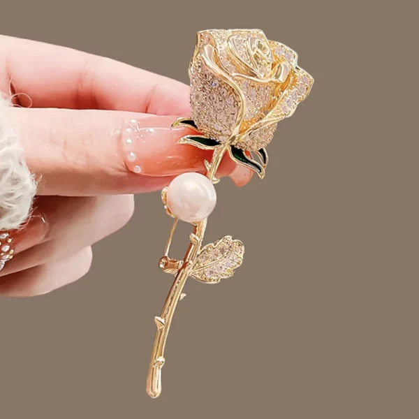 Elegante Gouden Kleur Rose Bloem Broches Voor Vrouwen Meisjes Strass CZ Luxe Vrouwen Accessoires