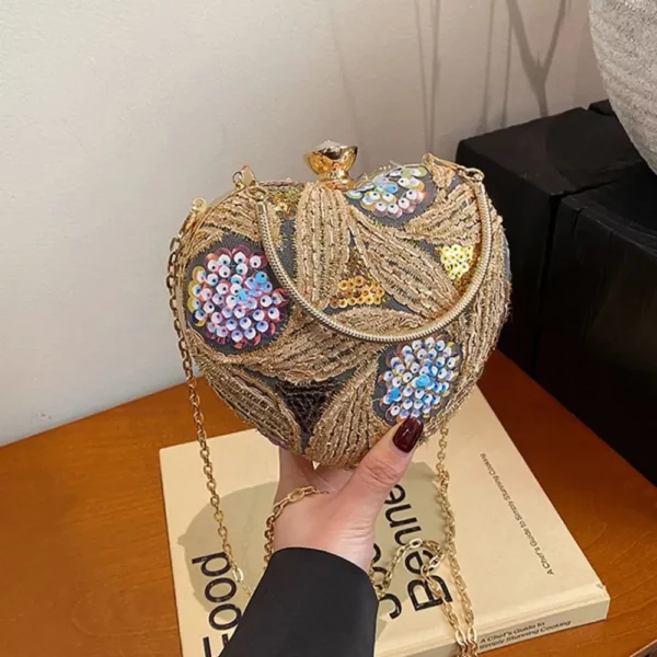 Heart-shaped Glitter & Paillets Clutch bag