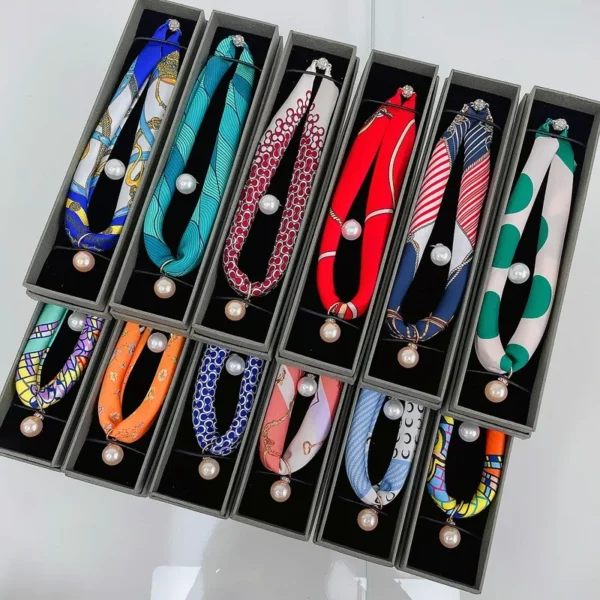 Nieuwe Aanbieding Magnetische Gesp Zijden Sjaal Vrouwen Mode Sleutelbeen Ketting Mode Vrouwen Hoofddoek Haar Sjaal Voor Vrouwen